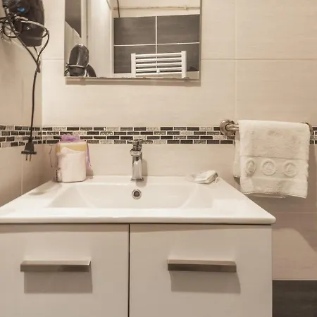 Studio For 2 Located In The City Center Apartamento